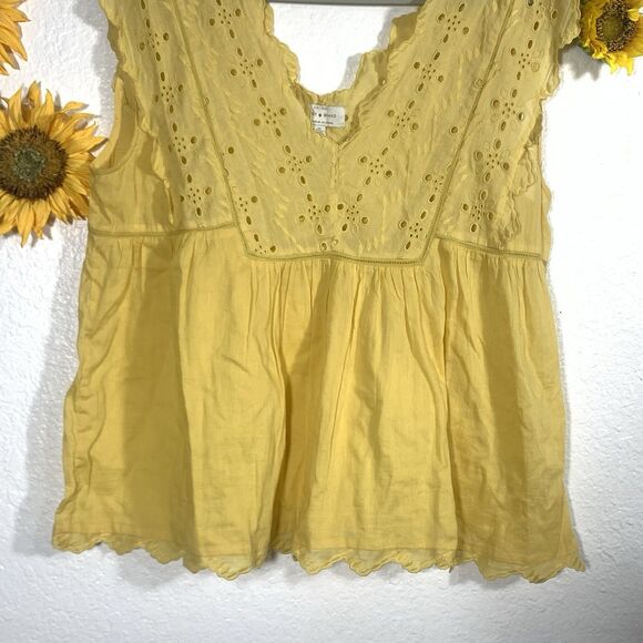 Lucky Brand Yellow Laser Cut Boho Skirted Blouse Size Medium Women’s - Picture 3 of 9